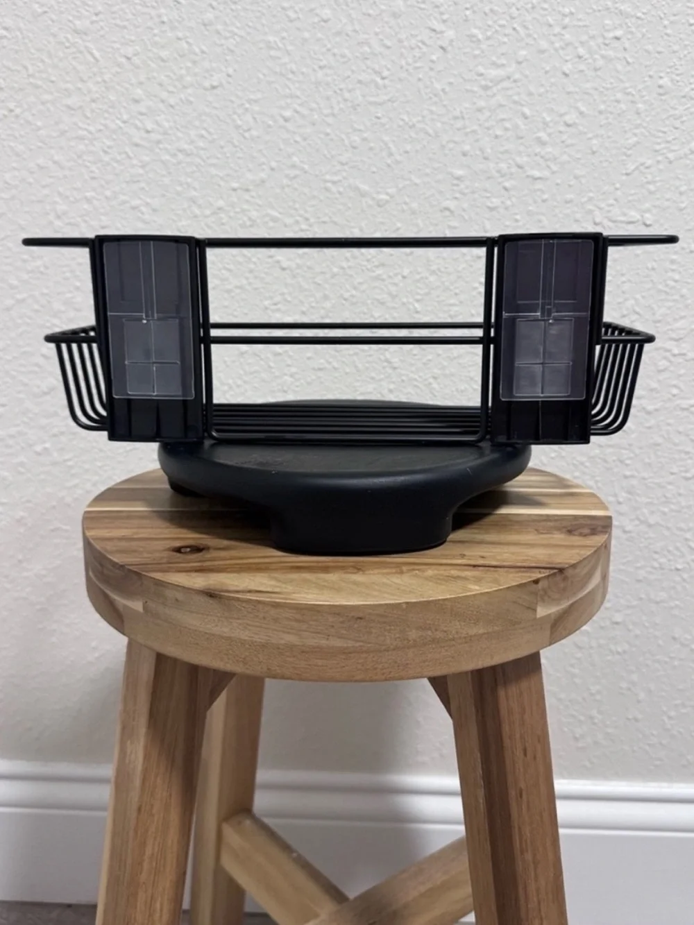 Like New Command Matte Black Bath Caddy Shower Shelf Rust Resistant Organization